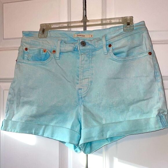 Levi's Pants - Levi’s wedgie Jean shorts 